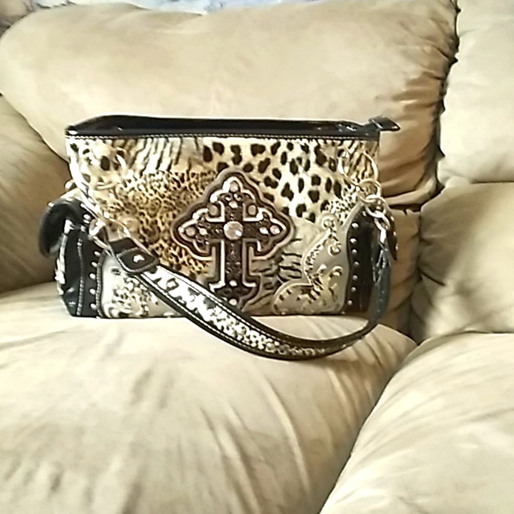 Hand bag
